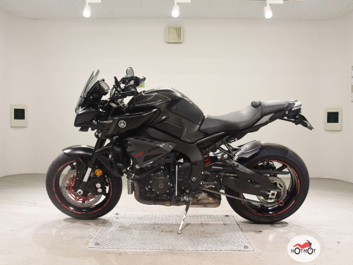 Мотоцикл YAMAHA MT-10 2019, Черный