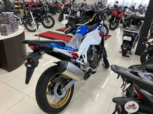 Мотоцикл HONDA Africa Twin CRF 1000L/1100L 2024, Белый фото 3