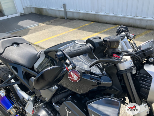 Мотоцикл HONDA CB 1000R 2018, черный фото 7