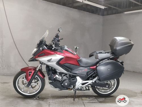 Мотоцикл HONDA NC 750X 2018, Красный