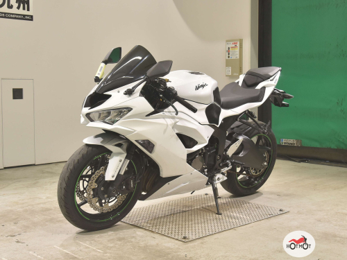 Мотоцикл KAWASAKI ZX-6 Ninja 2020, белый фото 4