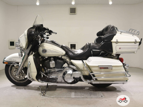 Мотоцикл HARLEY-DAVIDSON Electra Glide 2002, Белый