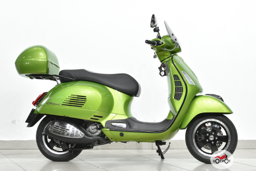 Скутер VESPA GTS Super 300 2018, Зеленый фото 3