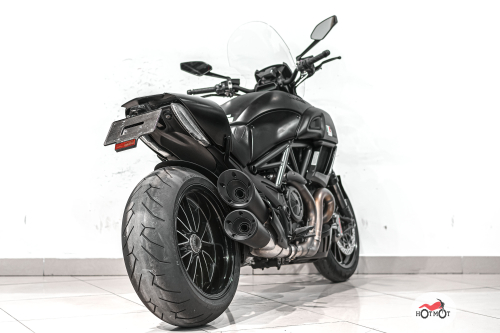 Мотоцикл DUCATI Diavel Carbon 2015, Черный фото 7