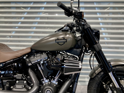 Мотоцикл Harley-Davidson Fat Bob 2018, ЧЕРНЫЙ фото 9