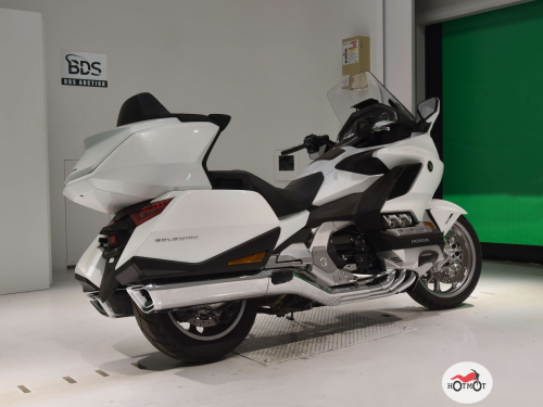 Мотоцикл HONDA GL 1800 2020, Белый фото 5