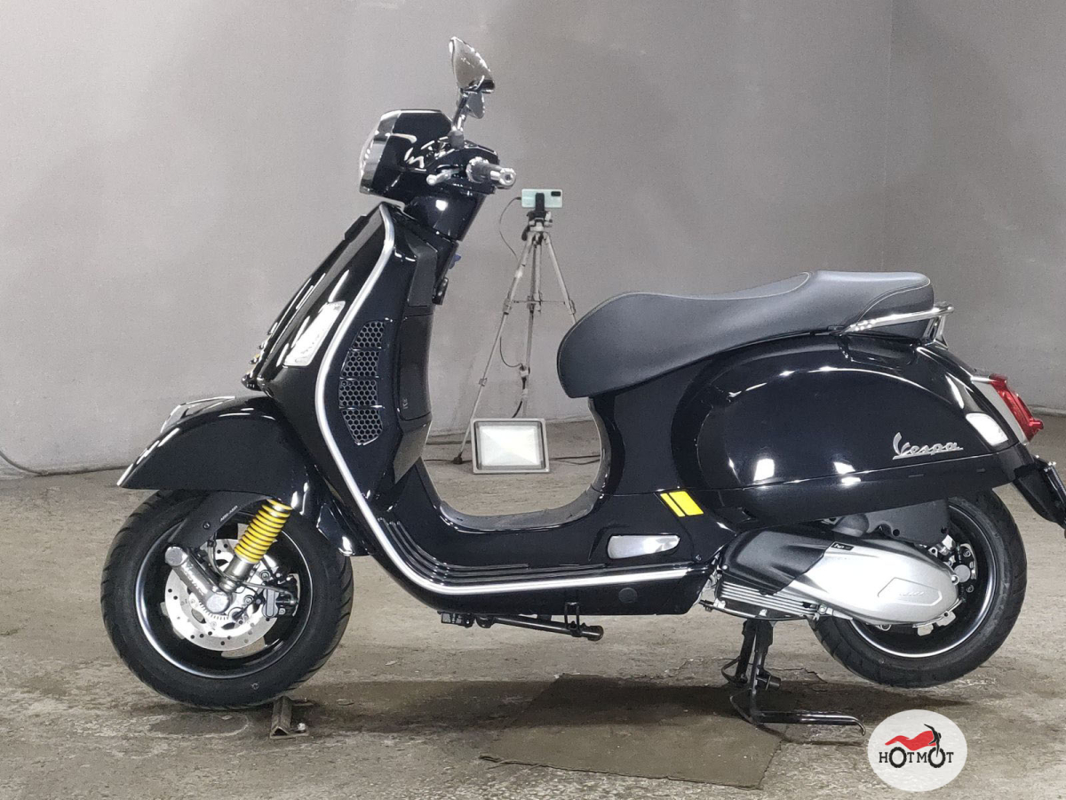 Купить Скутер VESPA GTS Super 300 2020, Черный Vespa по лучшей цене с  доставкой - интернет магазин ХОТМОТ