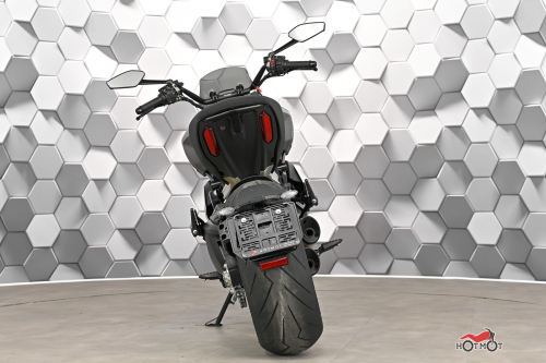 Мотоцикл DUCATI Diavel 1260 2019, серый фото 6