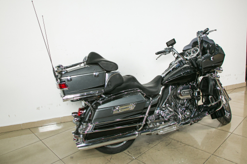 Мотоцикл HARLEY-DAVIDSON CVO Road Glide 2011, СЕРЫЙ фото 5