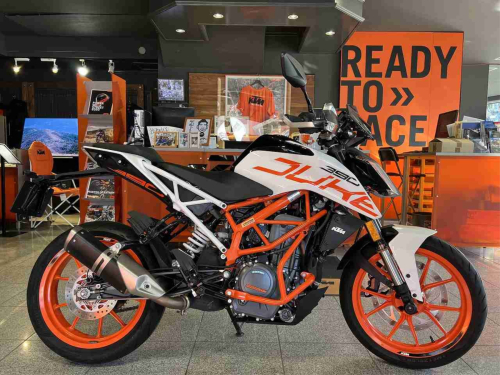 Мотоцикл KTM 390 Duke 2018, БЕЛЫЙ