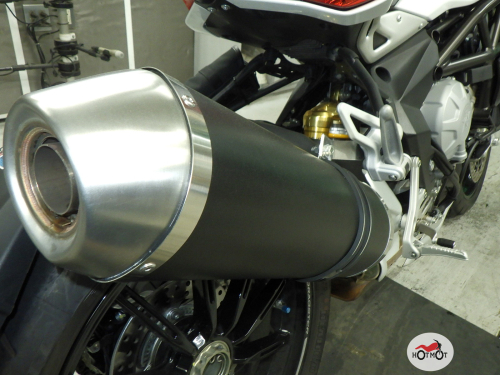 Мотоцикл MV AGUSTA Dragster 800 2015, БЕЛЫЙ фото 12