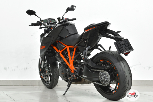 Мотоцикл KTM 1290 Super Duke R 2016, черный фото 8