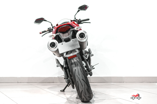 Мотоцикл DUCATI Monster 696 2010, Красный фото 6
