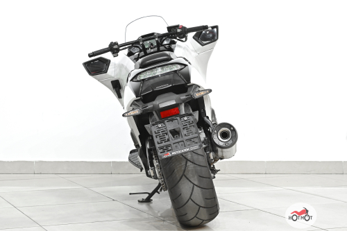Мотоцикл HONDA NM4 2014, Белый фото 6