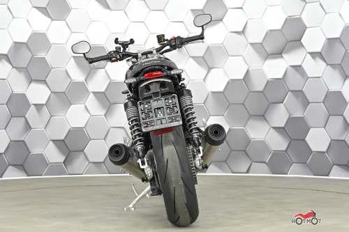 Мотоцикл TRIUMPH Speed Twin 2023, черный фото 6