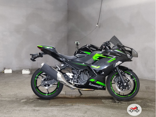 Мотоцикл KAWASAKI NINJA 400 2023, черный фото 2