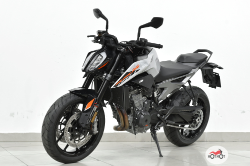 Мотоцикл KTM 790 Duke 2023, Белый фото 2