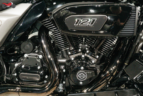 Мотоцикл Harley-Davidson CVO Street Glide 2023, СЕРЫЙ фото 10