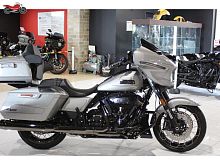 Мотоцикл Harley-Davidson CVO Street Glide 2023, СЕРЕБРИСТЫЙ