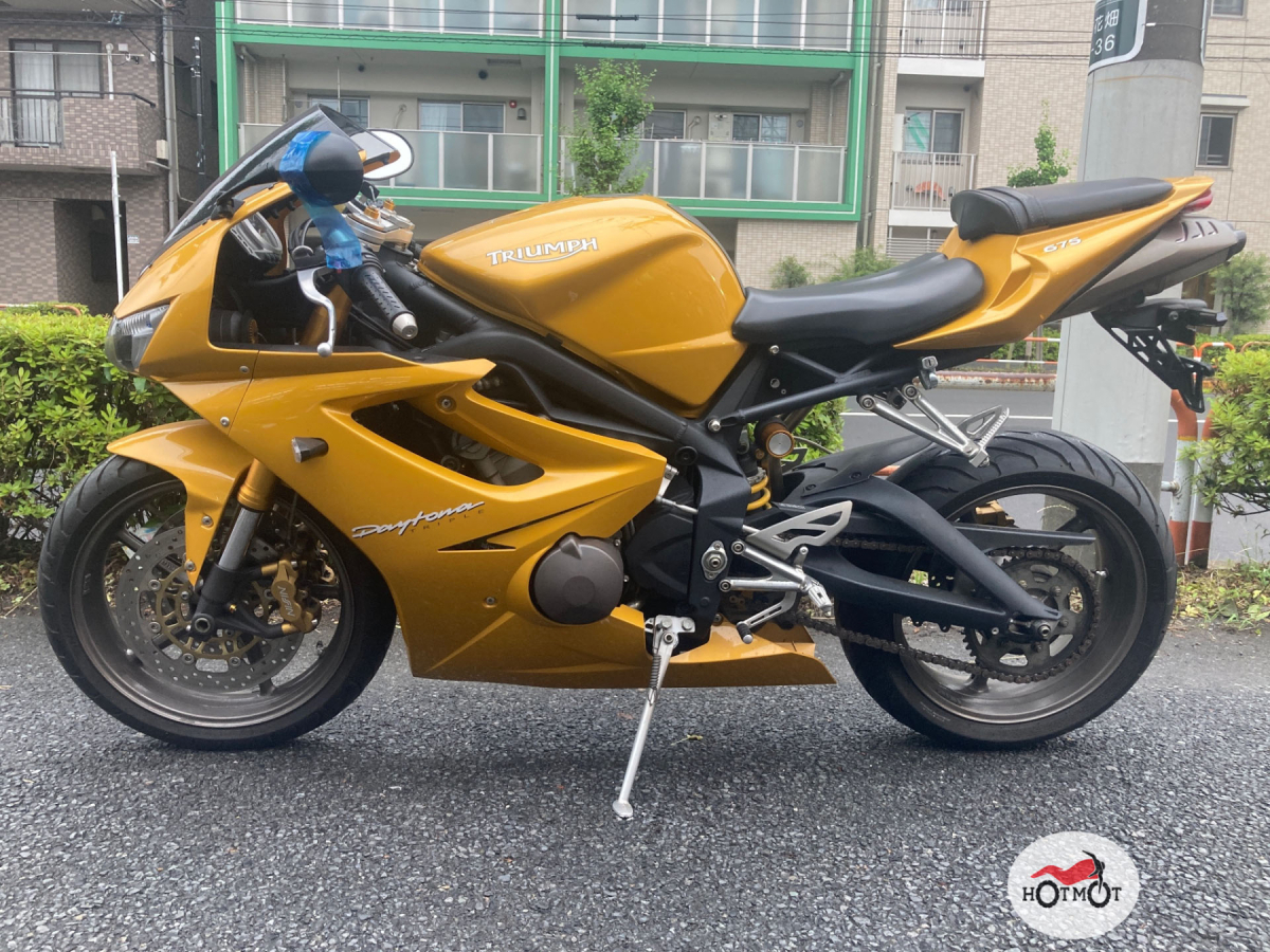 Triumph Daytona 650