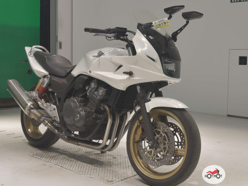Мотоцикл HONDA CB 400 Super Four 2011, белый фото 3