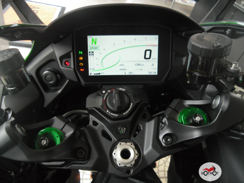 Мотоцикл KAWASAKI Ninja H2 SX 2023, Зеленый фото 5