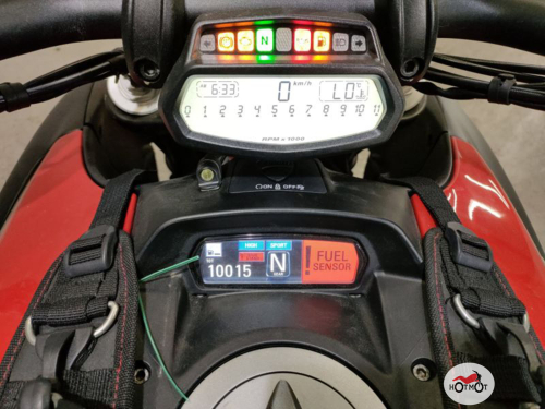 Мотоцикл DUCATI Diavel Carbon 2015, Черный фото 5