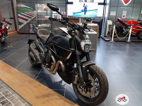 Мотоцикл DUCATI Diavel 2015, черный фото 6