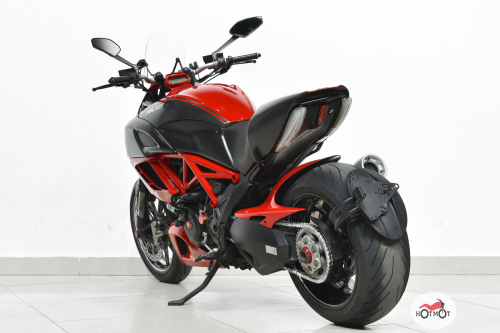 Мотоцикл DUCATI Diavel 2012, Красный фото 8