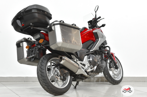Мотоцикл HONDA NC 750X 2016, Красный фото 7