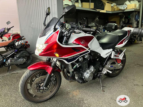 Мотоцикл HONDA CB 1300 2018, Белый