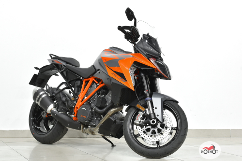 Мотоцикл KTM 1290 Super Duke GT 2023, Оранжевый