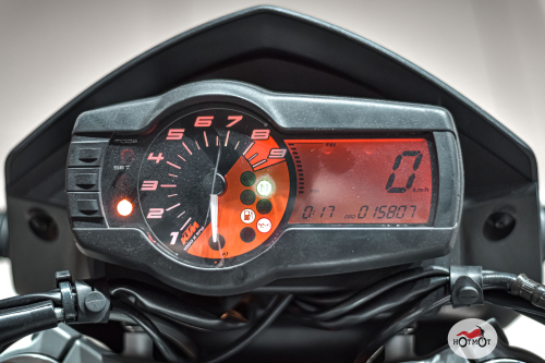 Мотоцикл KTM 690 Duke 2015, БЕЛЫЙ фото 9