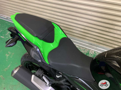 Мотоцикл KAWASAKI Ninja 400 2019, Черный фото 7