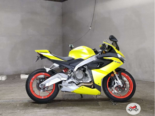 Мотоцикл APRILIA RS 660 2021, желтый фото 2