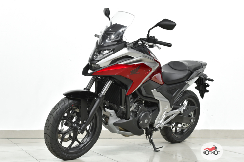 Мотоцикл HONDA NC 750X 2023, Красный фото 2
