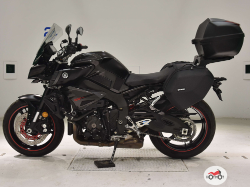 Мотоцикл YAMAHA MT-10 2018, черный