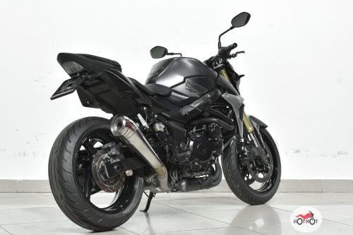 Мотоцикл SUZUKI GSR 750 2015, черный фото 7