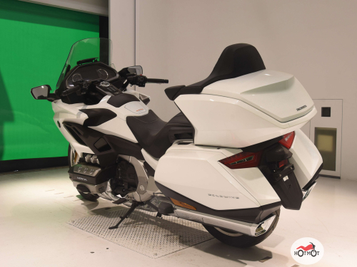 Мотоцикл HONDA GL 1800 2020, Белый фото 6