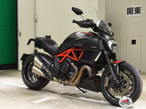 Мотоцикл DUCATI Diavel Carbon 2014, Черный фото 5
