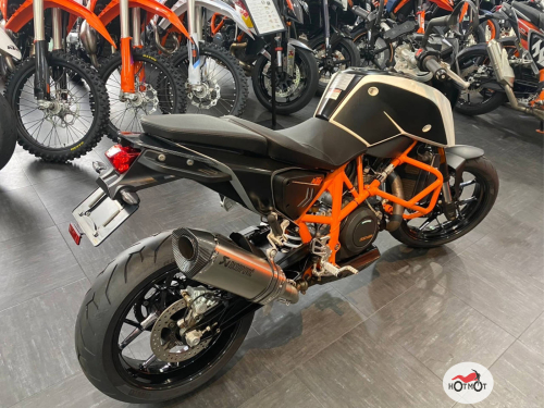 Мотоцикл KTM 690 Duke 2014, Белый фото 2