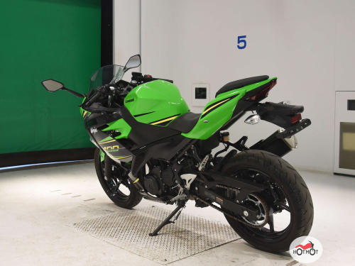Мотоцикл KAWASAKI Ninja 400 2022, Зеленый фото 6