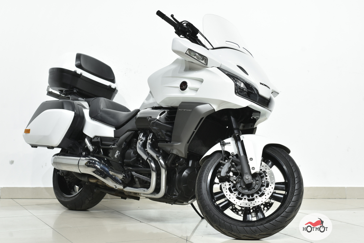 Купить Мотоцикл HONDA CTX 1300 2015, БЕЛЫЙ по лучшей цене с доставкой -  интернет магазин ХОТМОТ