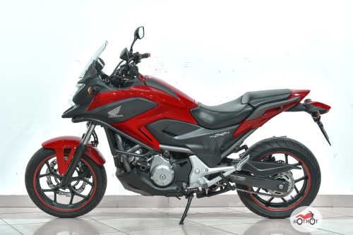 Мотоцикл HONDA NC 700X 2013, Красный фото 4