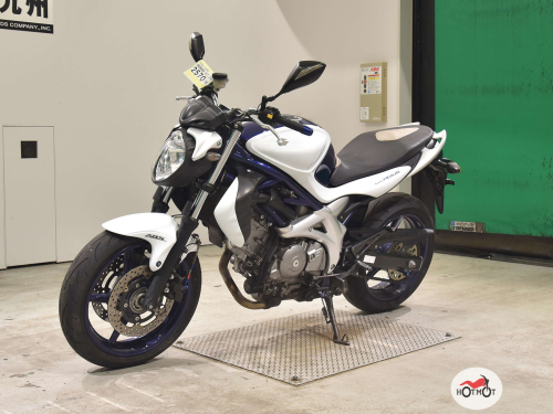 Мотоцикл SUZUKI SFV 400 Gladius 2010, Белый фото 4