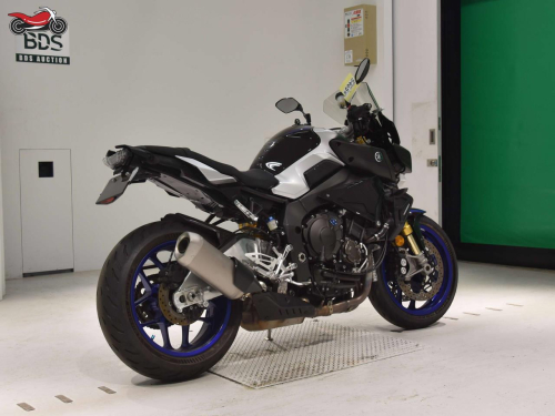 Мотоцикл Yamaha MT-10 2017, СЕРЕБРИСТЫЙ фото 3