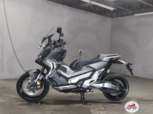 Скутер HONDA X-ADV 2020, серый