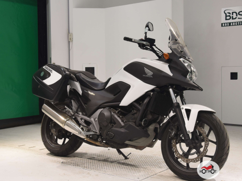 Мотоцикл HONDA NC 750X 2014, Белый фото 3
