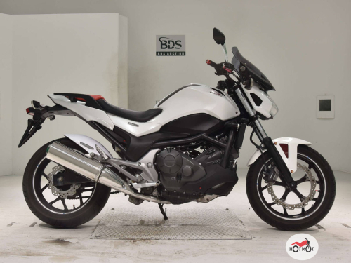 Мотоцикл HONDA NC 750S 2015, белый фото 2