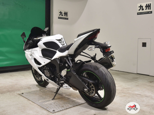 Мотоцикл KAWASAKI ZX-6 Ninja 2020, белый фото 6